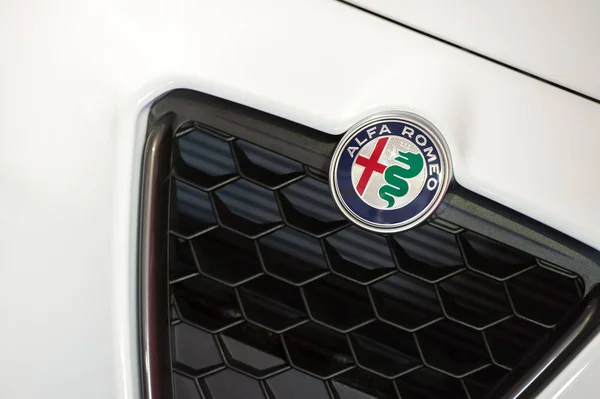 Odznaka Alfa Romeo — Zdjęcie stockowe