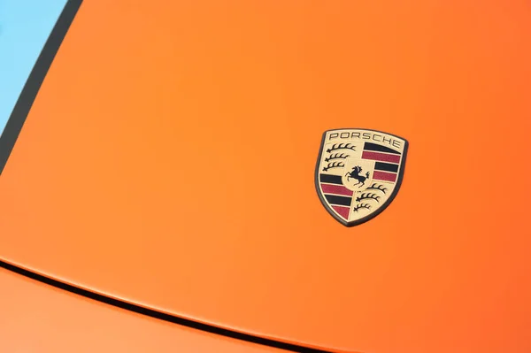 Porsche hood badge — Stock Photo, Image