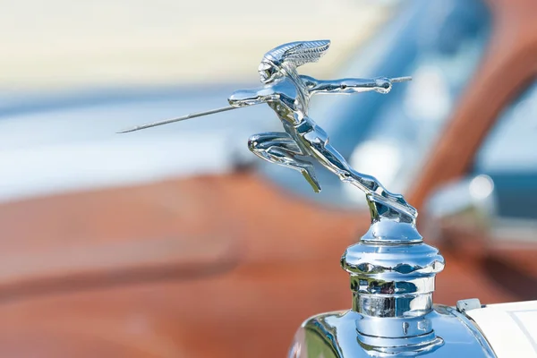 Native American hood ornament — Stock Photo, Image