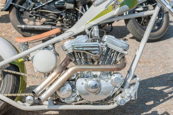 Chromed Custom Motorcycle Engine Exhaust Pipe Closeup — 스톡 사진