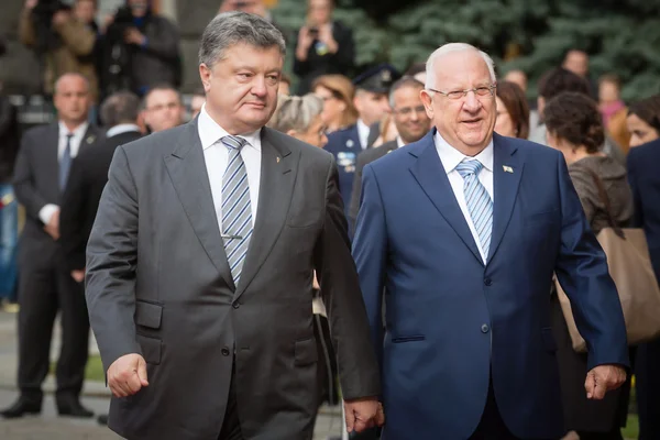 Petro Poroshenko ve İsrail Reuven Rivlin'le başkanı — Stok fotoğraf