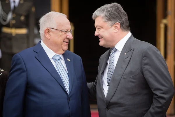 Petro Poroshenko ve İsrail Reuven Rivlin'le başkanı — Stok fotoğraf