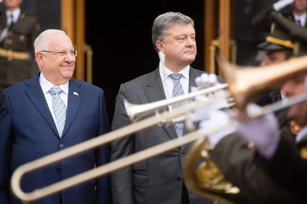 Petro Poroshenko ve İsrail Reuven Rivlin'le başkanı — Stok fotoğraf