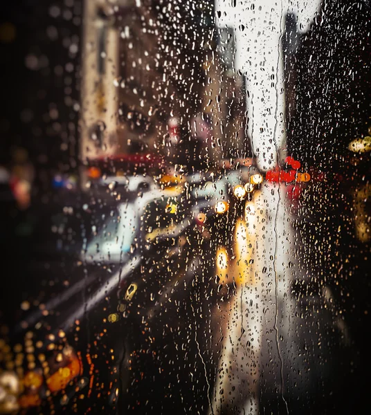 Veduta della città di New York la sera di pioggia — Foto Stock