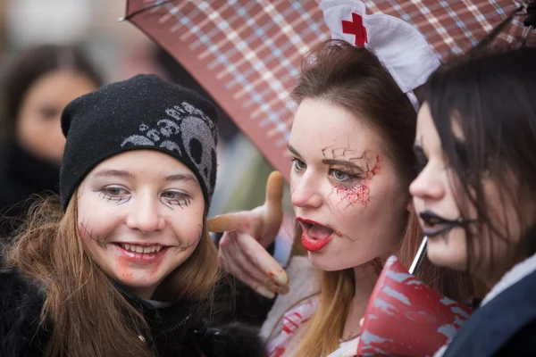 Zombie desfile en las calles de Kiev — Foto de Stock