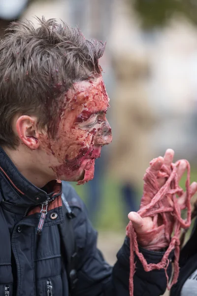 Zombie desfile en las calles de Kiev —  Fotos de Stock