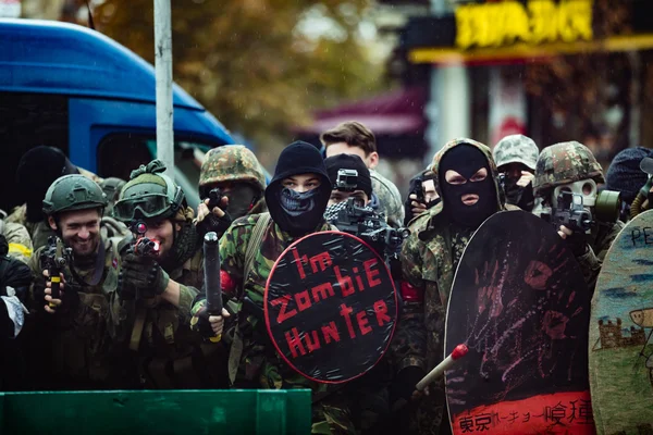 Défilé de zombies dans les rues de Kiev — Photo