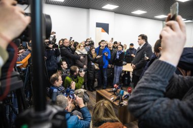 Mikhail Saakaşvili basın brifing üzerinde