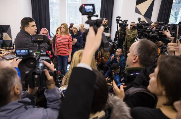 Mikhail Saakashvili op briefing voor de pers — Stockfoto