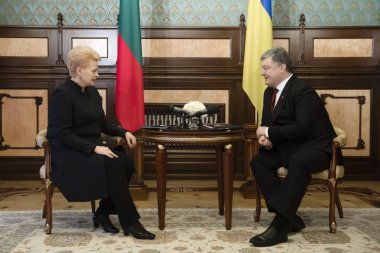 Petro Poroshenko ve Dalia Grybauskaite