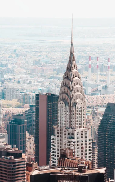 Manhattan streets and roofs with Chrysler building — Stock Photo, Image