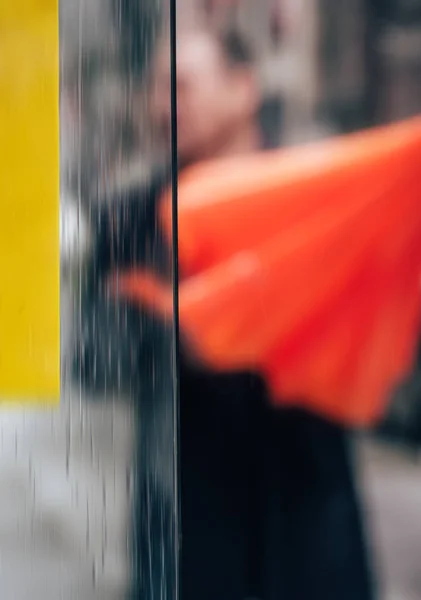 Blurred scene of urban life — Stock Photo, Image