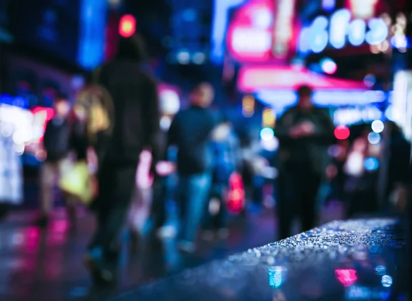 NYC sokaklarında yağmur ıslak asfalt üzerine düşünceler ile sonra — Stok fotoğraf