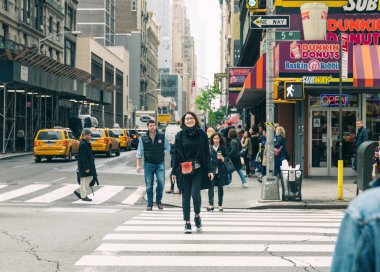  Manhattan sokak sahnesi.