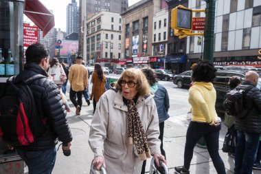 Manhattan sokak sahnesi.