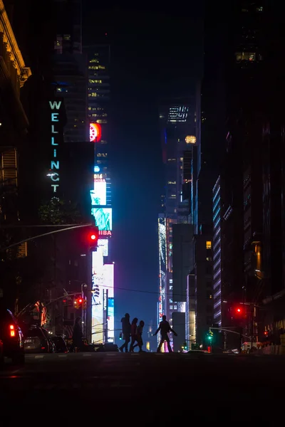 Rues de New York la nuit — Photo