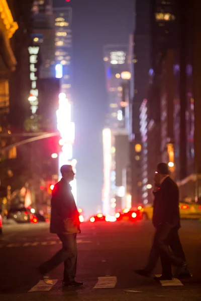 Ruas da cidade de Nova York à noite — Fotografia de Stock