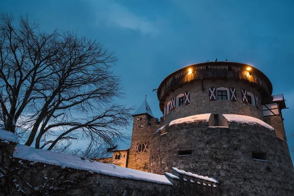 Antiguo castillo medieval en Vaduz, Liechtenstein —  Fotos de Stock