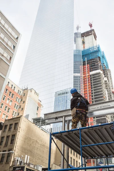 Byggnadsarbetare i Lower Manhattan — Stockfoto