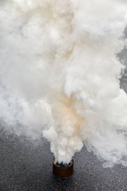 Duman duman bombası