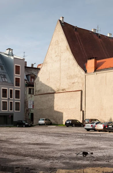 Arquitectura de la antigua Riga temprano en la mañana — Foto de Stock