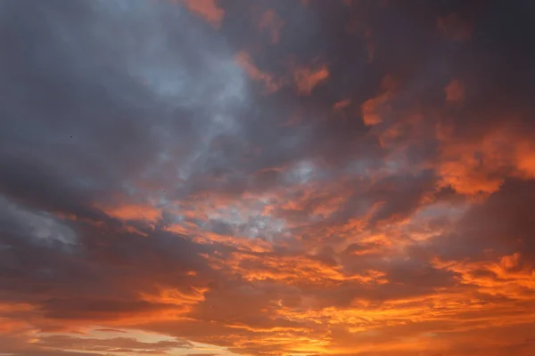 극적 인 일몰 하늘 — 스톡 사진