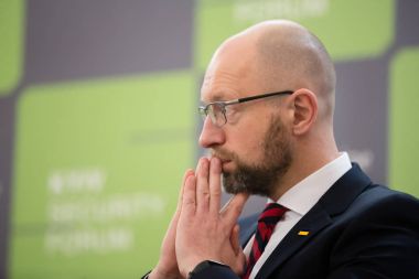 Arseniy Yatsenyuk sırasında 10 Kiev güvenlik forumu 