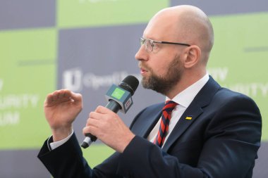 Arseniy Yatsenyuk sırasında 10 Kiev güvenlik forumu 