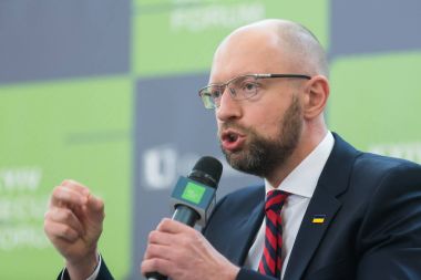 Arseniy Yatsenyuk sırasında 10 Kiev güvenlik forumu 