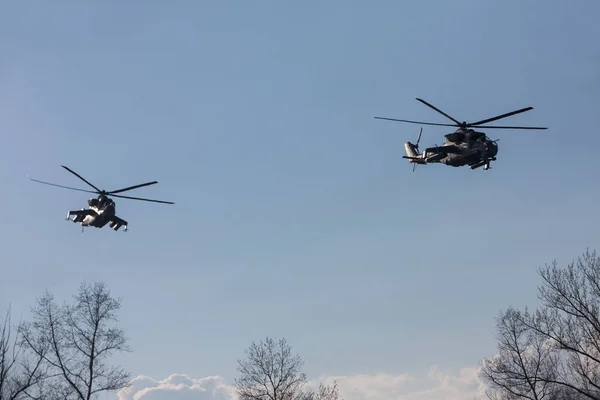 Militaire helikopters bestrijding dienstdoende — Stockfoto