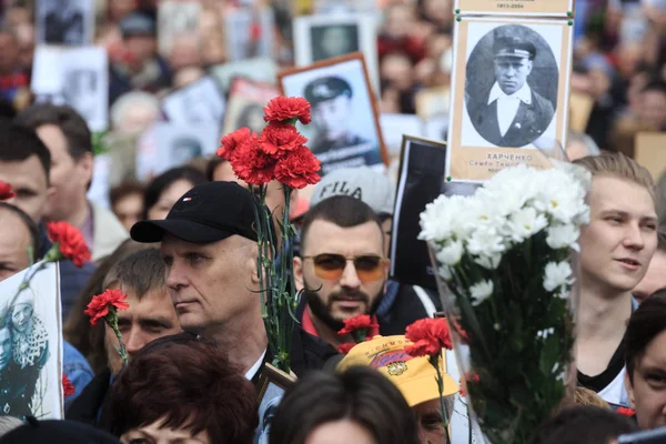 Il reggimento immortale marcia a Kiev — Foto Stock