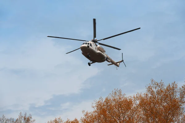 Oekraïense militaire helikopter Mi-8 — Stockfoto