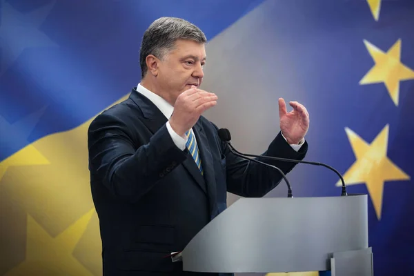 Conferencia de prensa del Presidente de Ucrania Petro Poroshenko — Foto de Stock