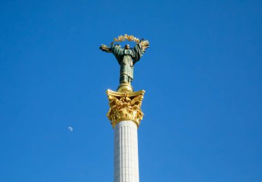 Kiev merkezinde bağımsızlık Anıtı