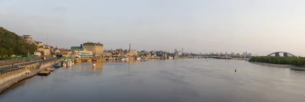 View of the Dnieper embankment in Kiev — Stock Photo, Image