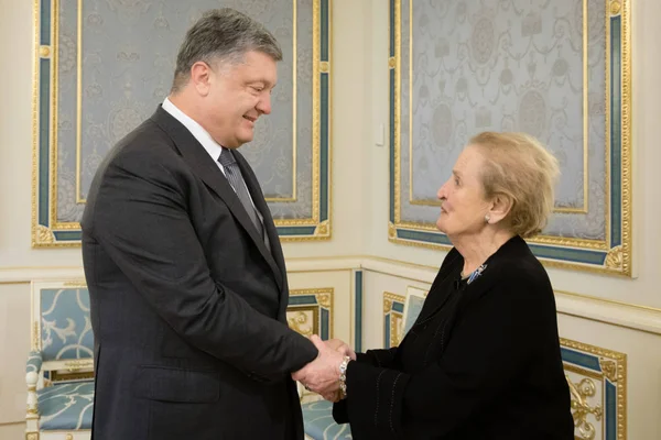 Eski ABD Dışişleri Bakanı Madeleine Albright — Stok fotoğraf