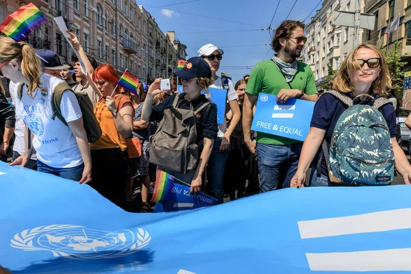 Desfile del Orgullo en Kiev —  Fotos de Stock