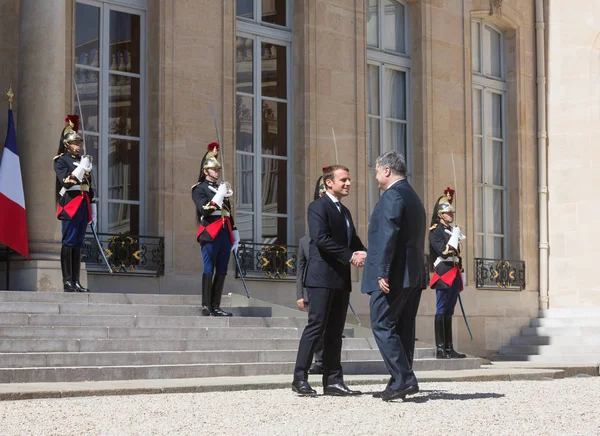 Emmanuel Macron και Petro Poroshenko — Φωτογραφία Αρχείου