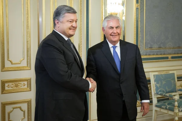 Petro Poroshenko y Rex Tillerson — Foto de Stock