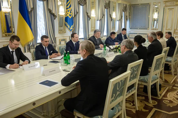 Петро Порошенко і Рекс Tillerson — стокове фото
