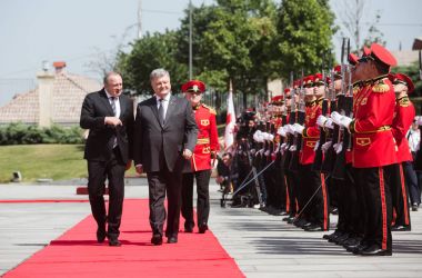 Devlet Ukrayna Cumhurbaşkanı Gürcistan'a ziyaret.