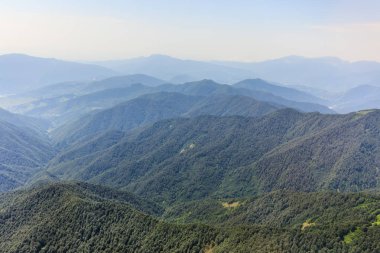 Yaz aylarında Kafkas Dağları