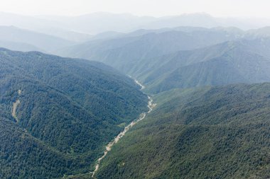 Yaz aylarında Kafkas Dağları