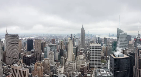 Vista aérea sobre Manhattan —  Fotos de Stock