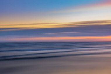  Bulanık deniz manzara