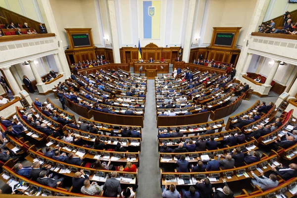 Präsident des ukrainischen Petro Poroschenko in der Werchowna rada der Ukraine — Stockfoto