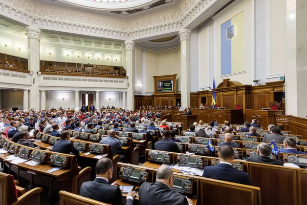 President van Oekraïne Petro Poroshenko in Verkhovna Rada van Ukrai — Stockfoto