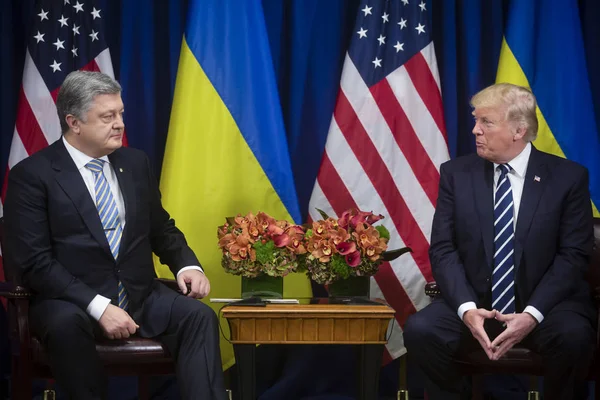 Donald Trump e Petro Poroshenko al summit delle Nazioni Unite — Foto Stock