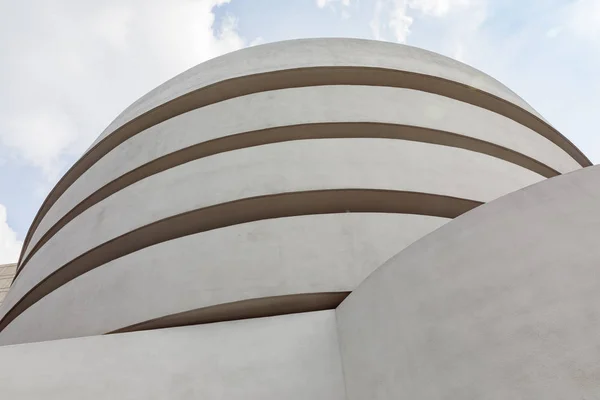 Solomon R. Guggenheim Museum in New York — Stockfoto