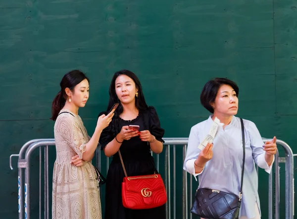 Três mulheres asiáticas em NYC — Fotografia de Stock